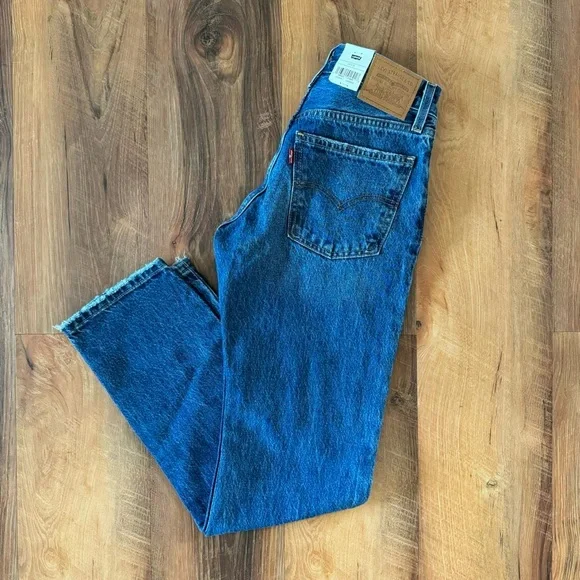 NWT Levis Middy Straight Jeans - Picture 8 of 12